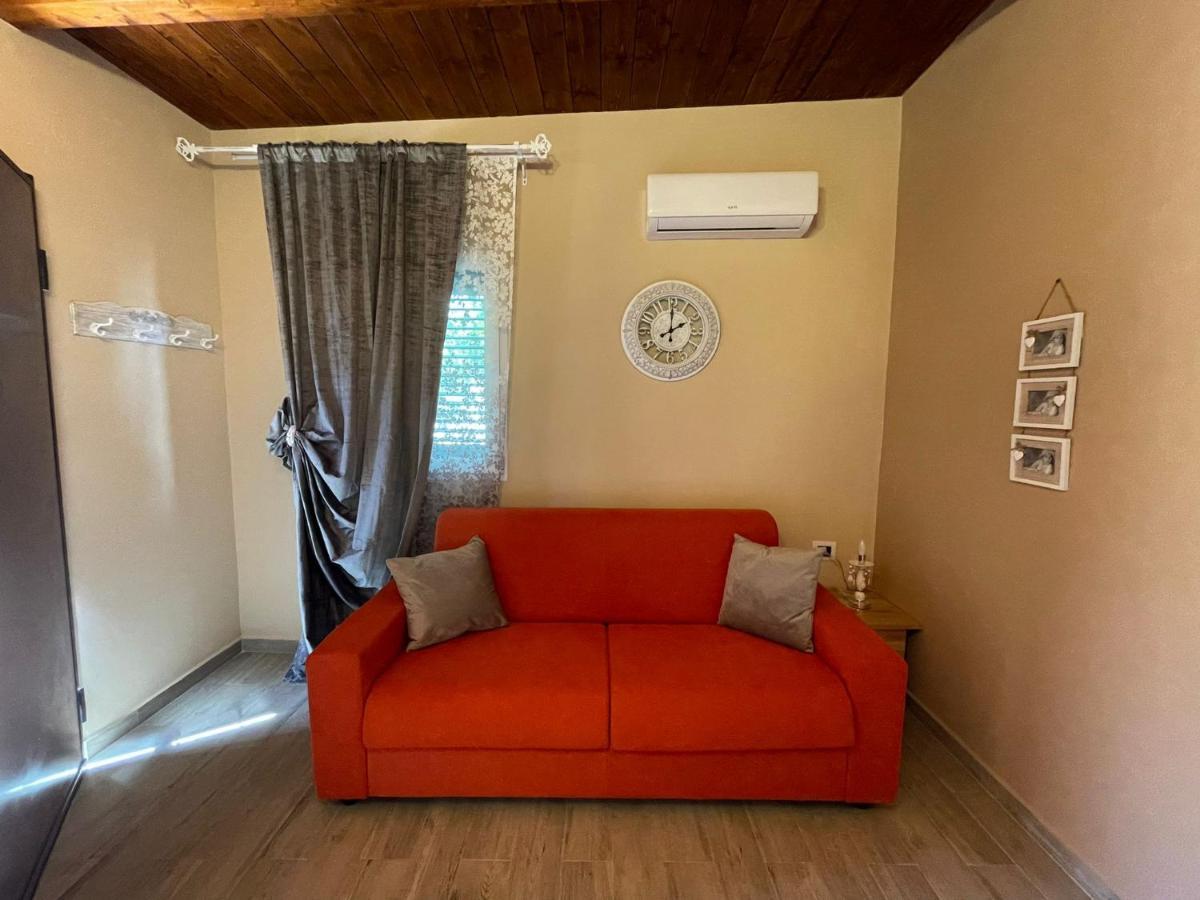 B&B Le Carrube Sava Exterior foto